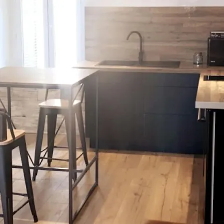 Apartment T2 Chez Thomas Et Nas